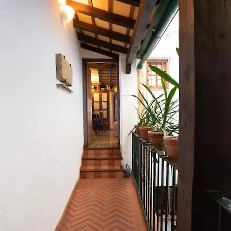 Historic House In The Center Сasa de vacaciones